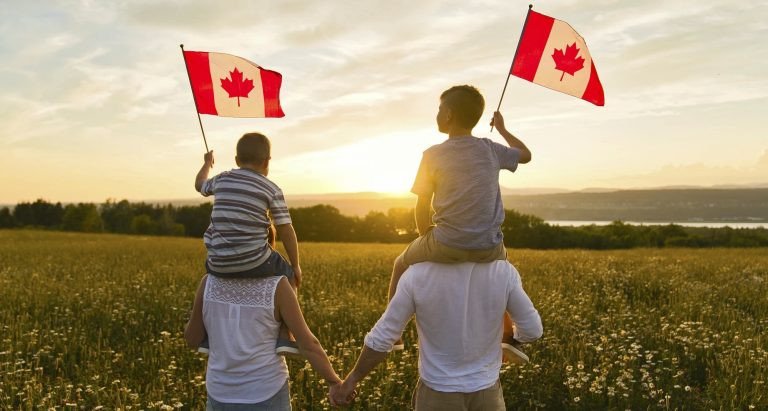 Gia đình đoàn tụ tại Canada, minh chứng cho hồ sơ bảo lãnh diện hôn nhân thành công