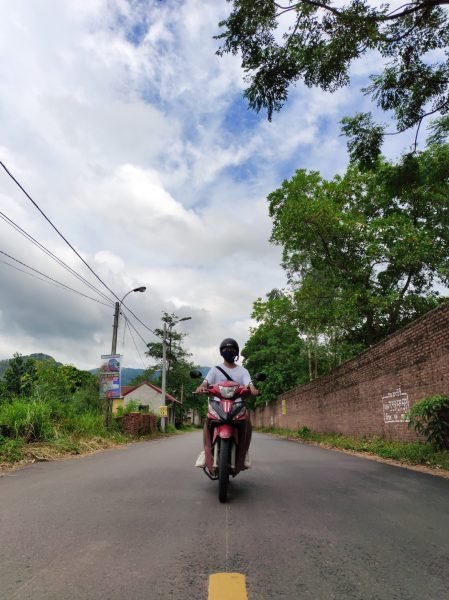 Hành trình khám phá thế giới: một chiếc xe máy trên con đường dài vượt một vòng Trái Đất
