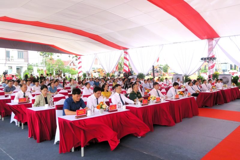 Quang cảnh buổi lễ khởi công dự án tái định cư khu vực Dương Kinh, Hải Phòng