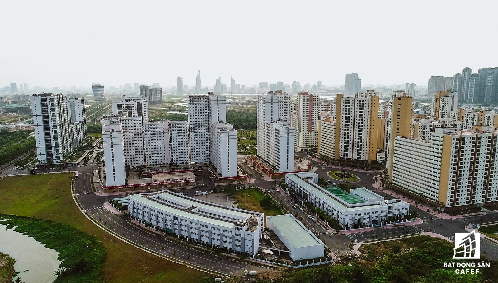 Toàn cảnh dự án tái định cư Bình Khánh với các tòa nhà cao tầng