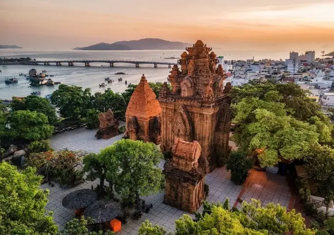 Tháp Trầm Hương