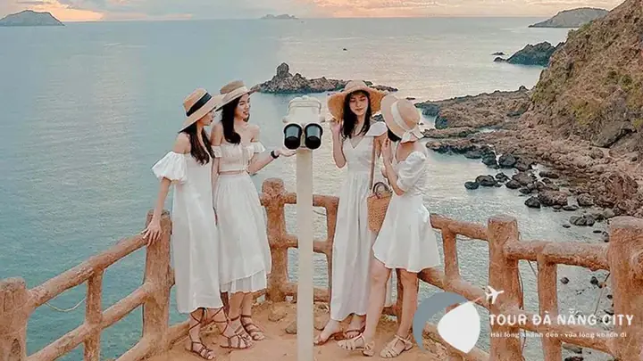 Bánh Kem In Hình Đà Nẵng: Hướng Dẫn Chi Tiết Chọn Mẫu, Đặt Hàng & Địa Chỉ Uy Tín Chuẩn Bị Hành Lý: Trang Phục Và Vật Dụng Thiết Yếu Cho Thời Tiết Mưa