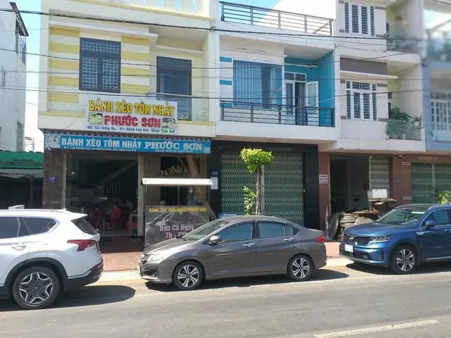 Bánh Xèo Tôm Nhảy Phước Sơn