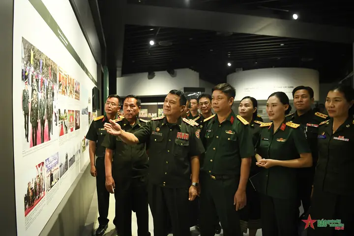 Bảo Tàng Lịch Sử Quân Sự Việt Nam: Thời Gian Mở Cửa, Giá Vé Tham Quan, Các Trường Hợp Được Miễn Phí, Giảm Phí- Ảnh 29. Bảo Tàng Lịch Sử Quân Sự Việt Nam: Thời Gian Mở Cửa, Giá Vé Tham Quan, Các Trường Hợp Được Miễn Phí, Giảm Phí- Ảnh 29.