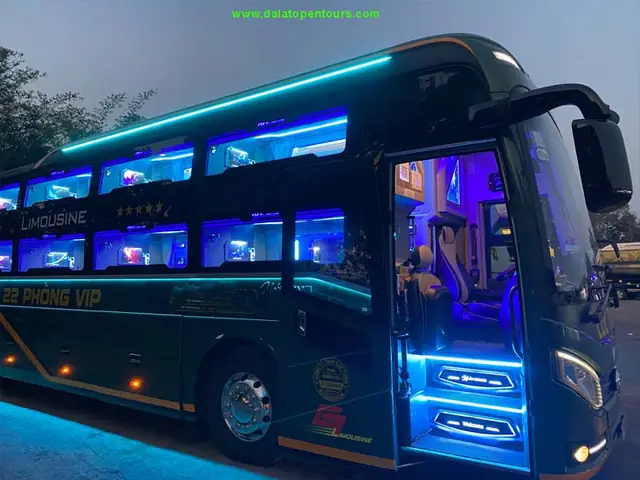 Private Cabin Vip Sleeper Bus From Nha Trang To Hoi An Or Da Nang Bus Schedule & Ticket Private Cabin Vip Sleeper Bus From Nha Trang To Hoi An Or Da Nang Bus Schedule & Ticket