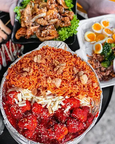 Mì Gà Cay Phô Mai
