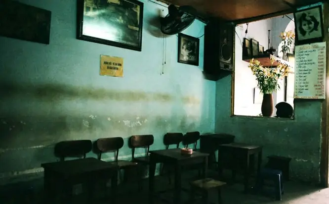 Cafe Đinh 13 Đinh Tiên Hoàng