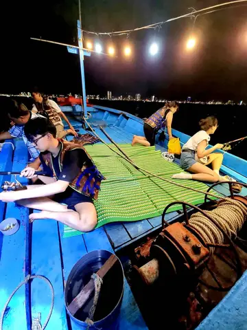 Lịch Trình Tour Câu Mực Đêm Đà Nẵng Chi Tiết Lịch Trình Tour Câu Mực Đêm Đà Nẵng Chi Tiết