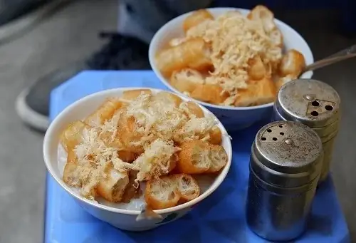 Hòa Nhập Văn Hóa: Từ Hương Vị `cháo Sườn Ngõ Huyện Bún Đậu` Đến Cuộc Sống Toàn Cầu