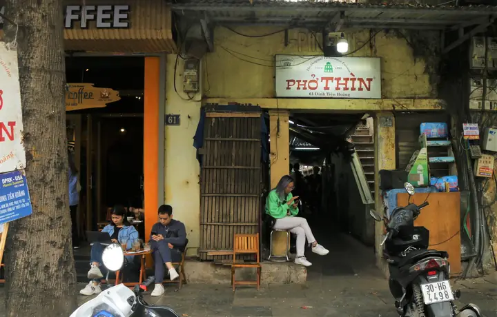 Ẩm Thực Đường Phố - Ăn Gì Ở Phố Đi Bộ Hồ Gươm