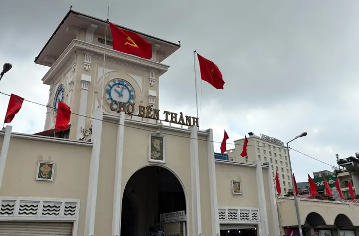Lịch Sử Hơn 100 Năm – Chứng Nhân Của Sài Gòn Xưa Và Nay Lịch Sử Hơn 100 Năm – Chứng Nhân Của Sài Gòn Xưa Và Nay