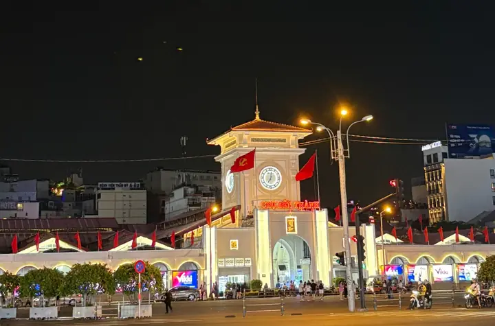Thiên Đường Ẩm Thực – Đặc Sản Chợ Bến Thành Có Gì? Thiên Đường Ẩm Thực – Đặc Sản Chợ Bến Thành Có Gì?