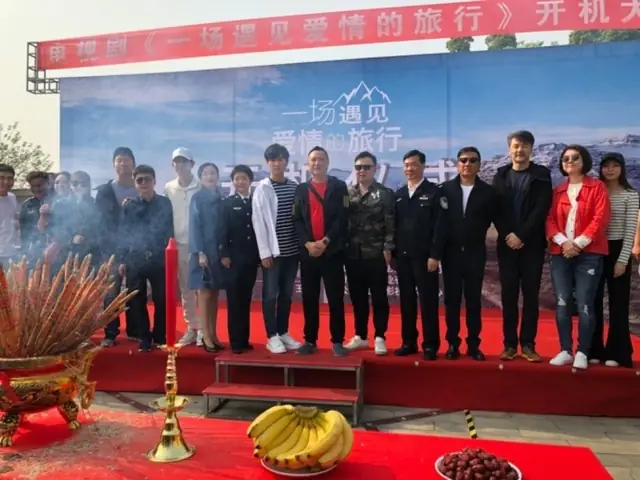 Canh Diem Va Tran Hieu Dong Cap Trong Mot Chuyen Du Lich Gap Duoc Tinh Yeu Canh Diem Va Tran Hieu Dong Cap Trong Mot Chuyen Du Lich Gap Duoc Tinh Yeu