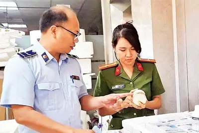 Lực Lượng Chức Năng Kiểm Tra Hàng Hóa Trên Địa Bàn Hà Nội. Lực Lượng Chức Năng Kiểm Tra Hàng Hóa Trên Địa Bàn Hà Nội.