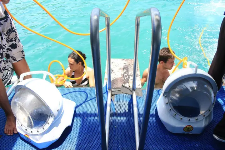 Thông Tin Chung Cho Tour Đi Bộ Dưới Đáy Biển Nha Trang Thông Tin Chung Cho Tour Đi Bộ Dưới Đáy Biển Nha Trang