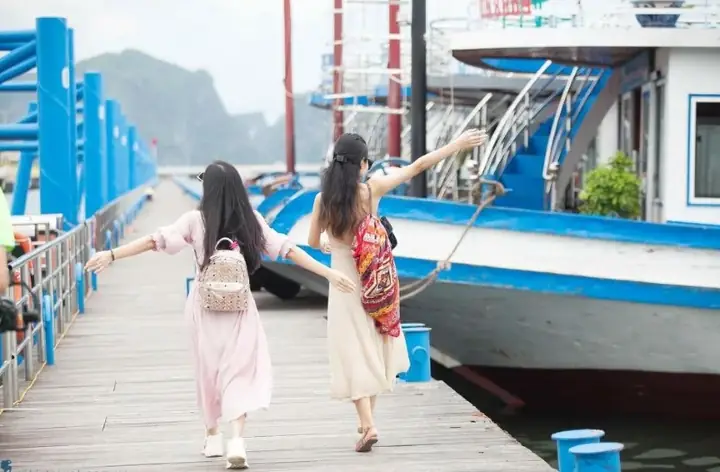 Ngày 1: Hà Nội – Hạ Long Ngày 1: Hà Nội – Hạ Long