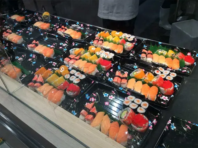 Đồ Ăn Nhanh & Sushi Đồ Ăn Nhanh & Sushi