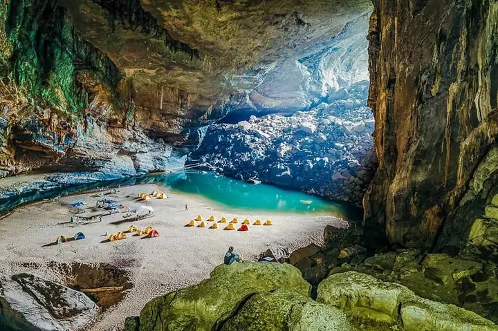 Hang Sơn Đoòng Ở Quảng Bình: Khám Phá Kỳ Quan Thiên Nhiên Lớn Nhất Thế Giới