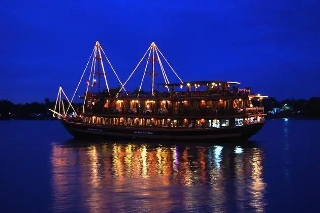 Dinner Cruise