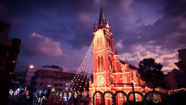 Visit Tan Dinh Church Visit Tan Dinh Church