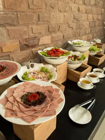 Khu Vực Nhà Hàng – Quầy Bar Khu Vực Nhà Hàng – Quầy Bar