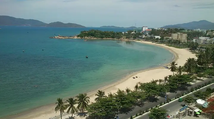 Khách Sạn Lầu 7 Nha Trang: Vị Trí, Tiện Ích Và Trải Nghiệm Cần Biết