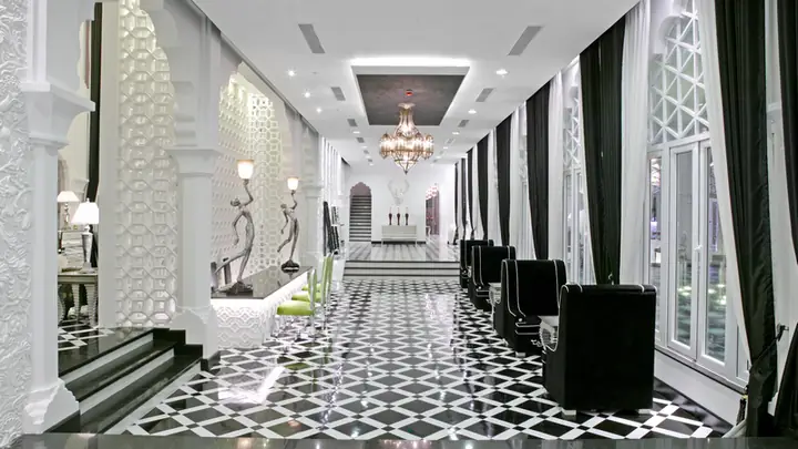 Trọn Gói 2n1đ Nghỉ Dưỡng Ở Khách Sạn Chloe Gallery Sài Gòn + Xe Đưa Đón + Liệu Trình Spa Chỉ 1.900.000đ/khách