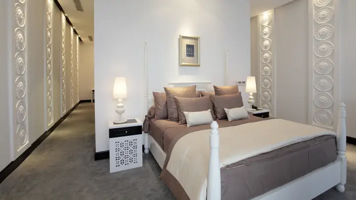 Trọn Gói 2n1đ Nghỉ Dưỡng Ở Khách Sạn Chloe Gallery Sài Gòn + Xe Đưa Đón + Liệu Trình Spa Chỉ 1.900.000đ/khách