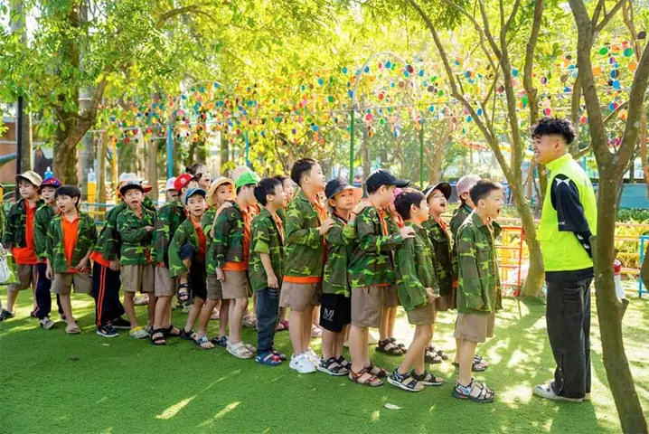 Cánh Buồm Xanh Gia Lâm: Hướng dẫn chi tiết khu du lịch sinh thái Lịch Trình Một Ngày Trải Nghiệm Tại Cánh Buồm Xanh