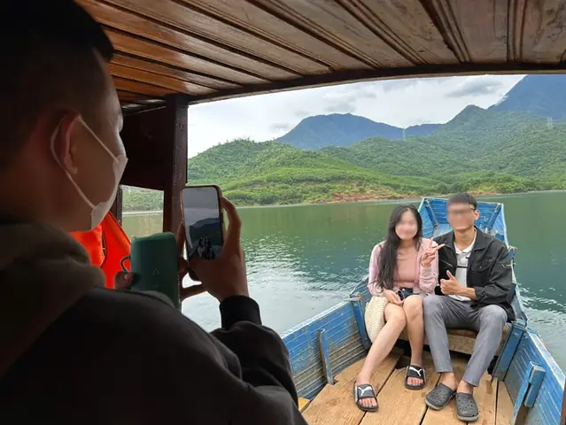 Tiềm Ẩn Nguy Cơ Xảy Ra Sự Cố Trên Lòng Hồ Thủy Lợi Tiềm Ẩn Nguy Cơ Xảy Ra Sự Cố Trên Lòng Hồ Thủy Lợi