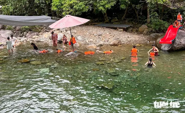 Mời Bạn Đánh Giá Các Sản Phẩm, Dịch Vụ Du Lịch Tại Trangtrải Nghiệm Và Đánh Giácủa Báo Tuổi Trẻ. Mời Bạn Đánh Giá Các Sản Phẩm, Dịch Vụ Du Lịch Tại Trangtrải Nghiệm Và Đánh Giácủa Báo Tuổi Trẻ.