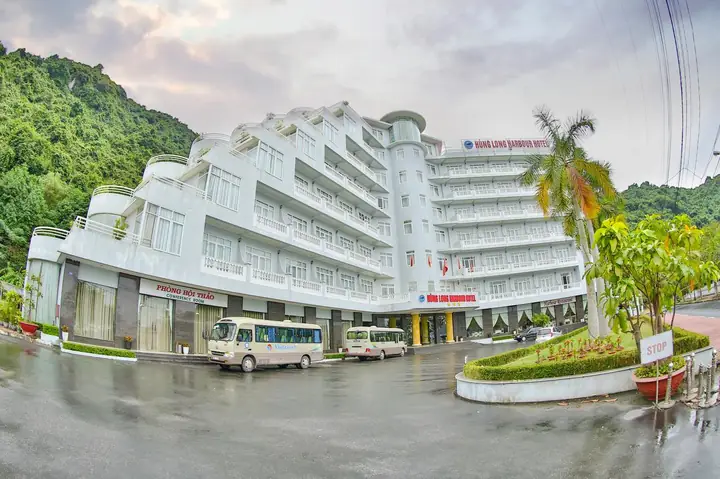 Khách Sạn Hùng Long Harbour Cát Bà Khách Sạn Hùng Long Harbour Cát Bà