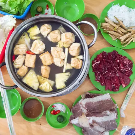 Quán Lẩu Bò Nhúng Dấm Ngon Nức Tiếng Mà Giá Lại Bình Dân Ở Hà Nội Quán Lẩu Bò Nhúng Dấm Ngon Nức Tiếng Mà Giá Lại Bình Dân Ở Hà Nội
