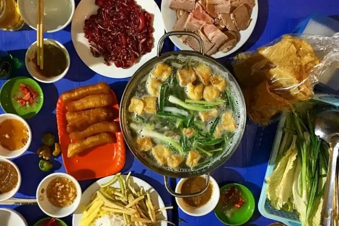 Lẩu Bò Nhúng Dấm Dốc Hòe Nhai – Có Bắp Bò Được Ướp Sẵn Cực Kì Ngon Lẩu Bò Nhúng Dấm Dốc Hòe Nhai – Có Bắp Bò Được Ướp Sẵn Cực Kì Ngon