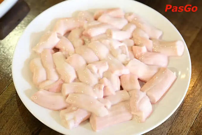 Nếm Chút Nước Nhúng Dấm, Cảm Giác Chua Thanh Mát Sẽ Kích Thích Vị Giác Tới Những Miếng Cuối Cùng
