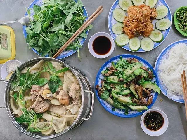Top 4: Lẩu Gà Lá É Tuy Hòa Top 4: Lẩu Gà Lá É Tuy Hòa