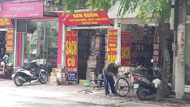 Phố Sách Đường Láng - Nhiều Tiệm Sách Cũ Tại Hà Nội Phố Sách Đường Láng - Nhiều Tiệm Sách Cũ Tại Hà Nội