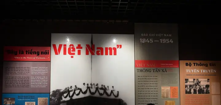 Một Không Gian Trưng Bày Tại Bảo Tàng Báo Chí Việt Nam. (ảnh Thành Đạt)