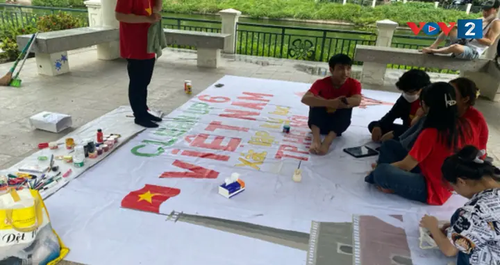 Nhà Hàng Gần Cầu Ánh Sao