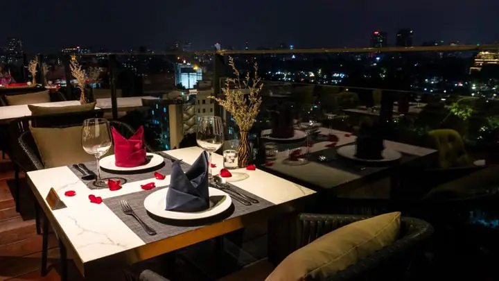Nhà Hàng Rooftop Và Tầng Cao Sang Trọng Nhà Hàng Rooftop Và Tầng Cao Sang Trọng