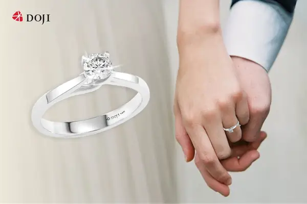 Nhẫn Cầu Hôn Đeo Ngón Nào? 3 Vị Trí Ý Nghĩa Đeo Nhẫn Cho Nàng
