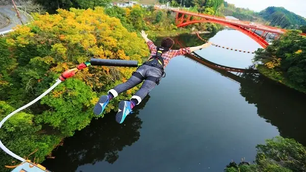 Nhảy Bungee Ở Đâu Việt Nam: Khám Phá Trải Nghiệm Mạo Hiểm Độc Đáo