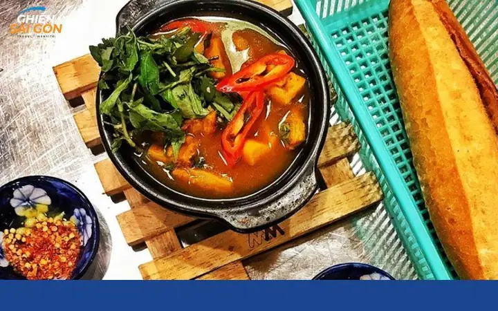 Phá Lấu Dê – Một Trong Những Món Ăn Lạ Ở Sài Gòn