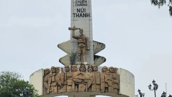 Tượng Đài Chiến Thắng Núi Thành – “chứng Tích Lịch Sử” Ý Nghĩa