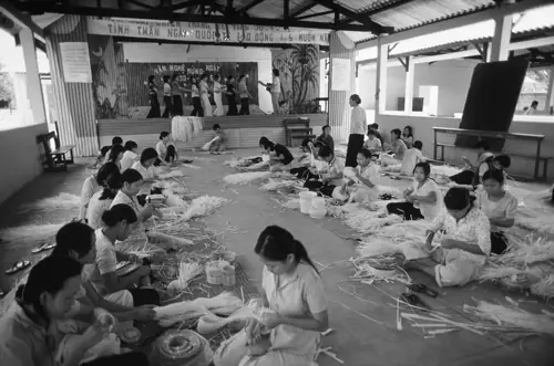 Sài Gòn Từng Có ‘phố Đèn Đỏ’ Từ Hàng Chục Năm Trước Sài Gòn Từng Có ‘phố Đèn Đỏ’ Từ Hàng Chục Năm Trước