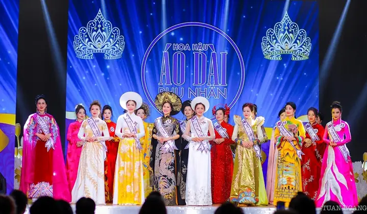 Visa Du Lịch Trung Quốc & Cảm Hứng "phu Dao Hoang Hau Tap 15"