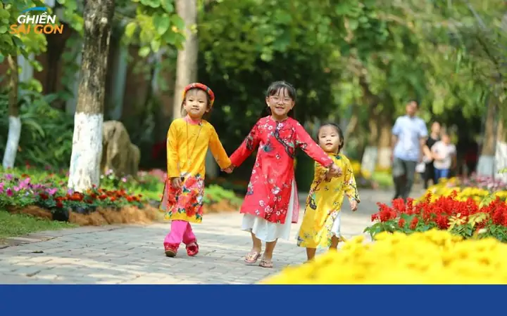 Địa Điểm Tham Quan Gần Chợ Hoa Công Viên Lê Văn Tám