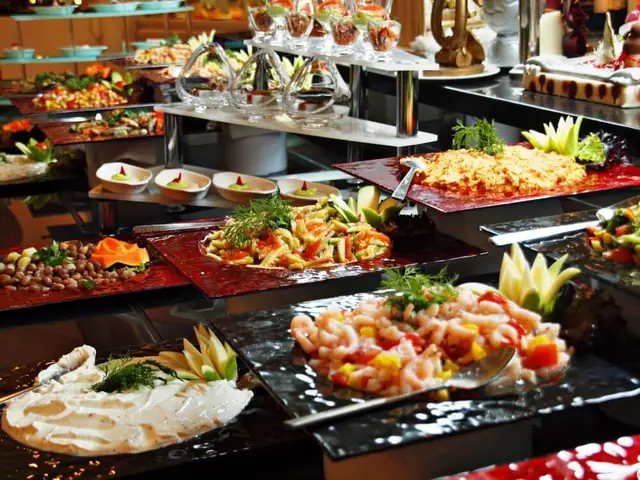 Nhà Hàng Buffet Sen Hồ Tây