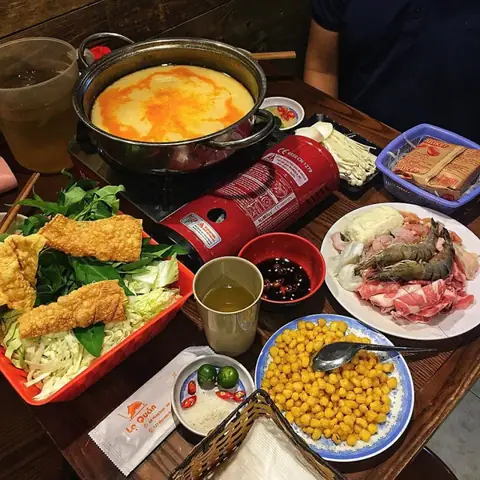 Lạ Quán Lạ Quán
