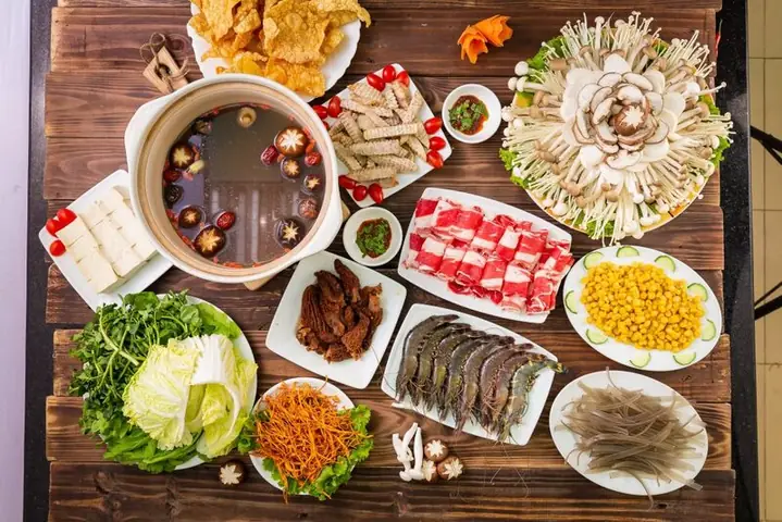 Lẩu Nấm Gia Khánh – Lẩu Ngon Hà Nội Giá Rẻ Lẩu Nấm Gia Khánh – Lẩu Ngon Hà Nội Giá Rẻ